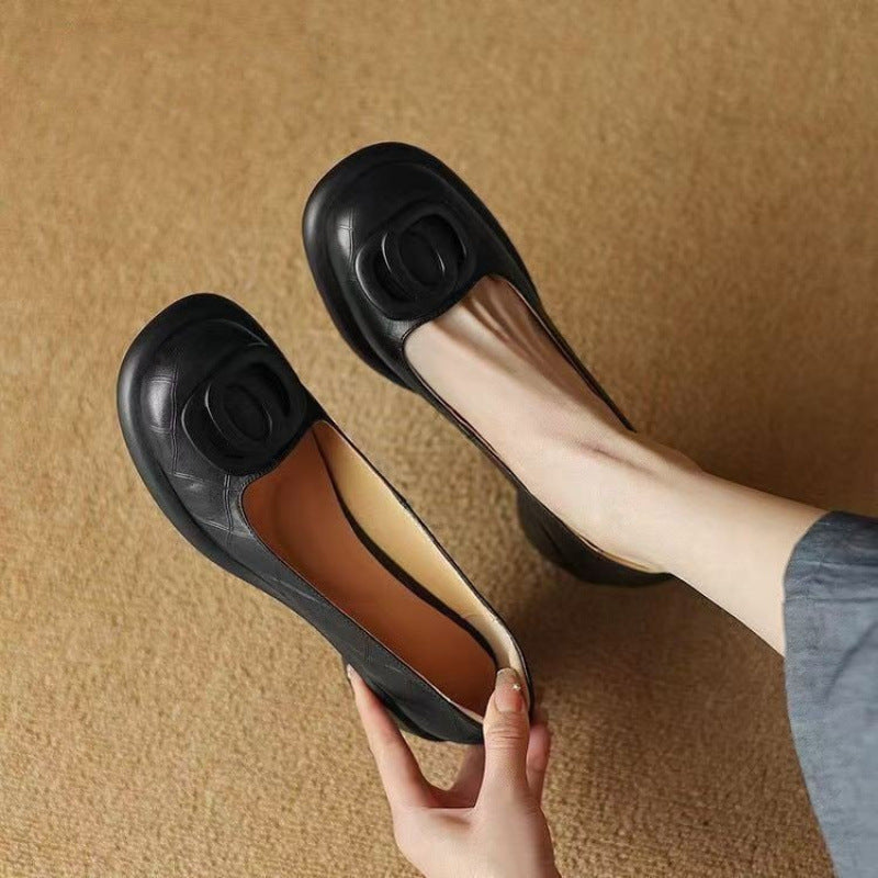 👠【35-40】2025 nove 4CM svestrane modne mekane kožne cipele s retro debelom petom i okruglim prstima3915276