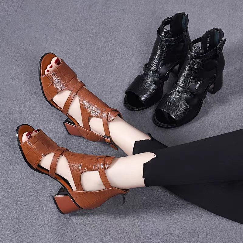 👡 【35-40】 2024 w nowym stylu miękka skóra miękka rybia podeszwa rybie usta wydrążone usta gruby obcas rzymskie sandały 3634692