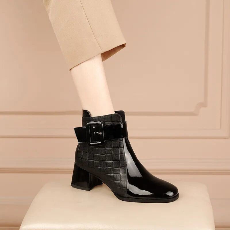 🔥【35–40】🔥Zdaj –50 %! Idealni za jesen in zimo! Elegantni ženski gležnjarji iz prave ovčje kože – moderni, topli in ročno izdelani!