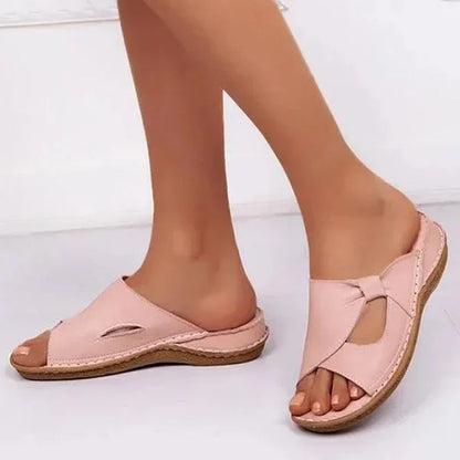 【Letnia wyprzedaż】🔥【rozmiary 35-43】👡Nowe modne, wygodne klapki damskie na plażę z miękką podeszwą