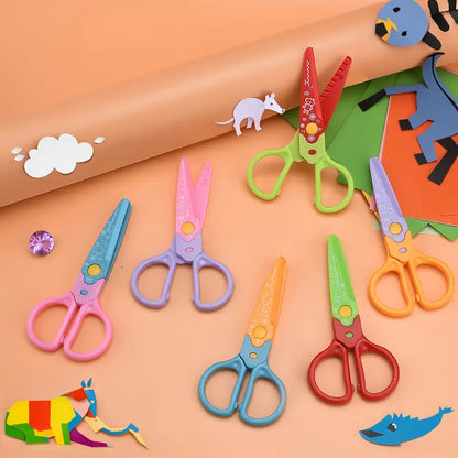 🥰【6 komada - 6 različitih oblika】✂️🌈Sigurnosne škare za djecu (za DIY konstrukcije)