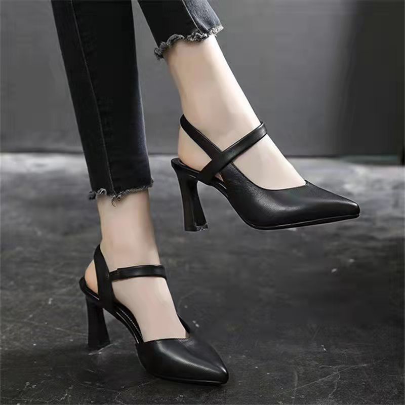 ✨Novi model 2026✨【35-40】Elegantne cipele s debelom petom i špicastim vrhom od mekane kože