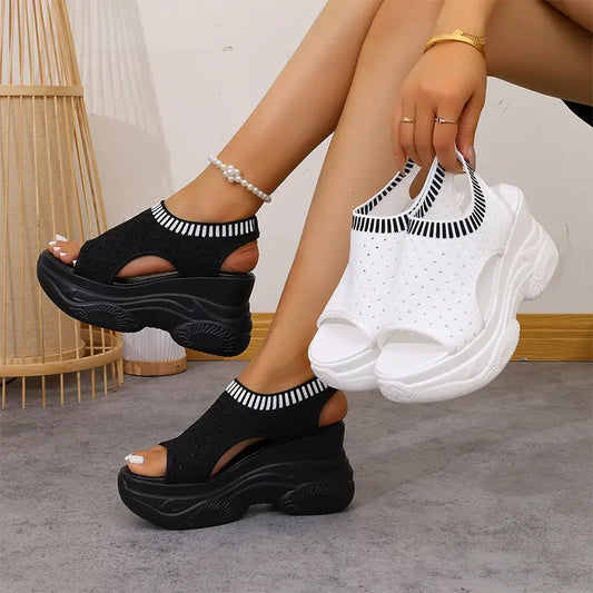 ✨【Novi artikli s 50% popusta, ograničeno vrijeme】👟Super mekane sportske sandale s debelim potplatom—Ispravljaju držanje, olakšavaju hodanje i štite vaša stopala. ✅Plaćanje pouzećem dostupno