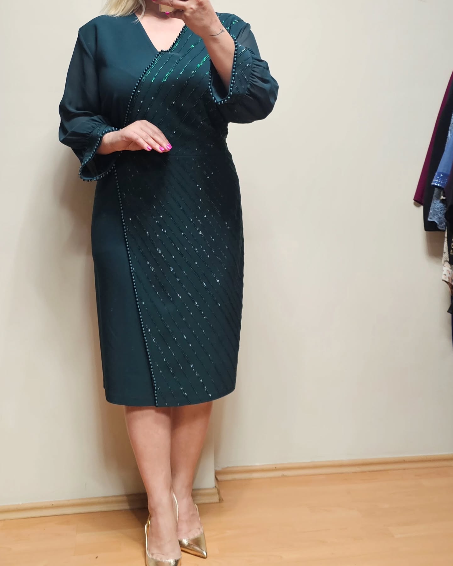 👗✨【S-5XL】🛒🌹2025 nowa moda i elegancka sukienka, stylowa i wygodna, lśniące linie