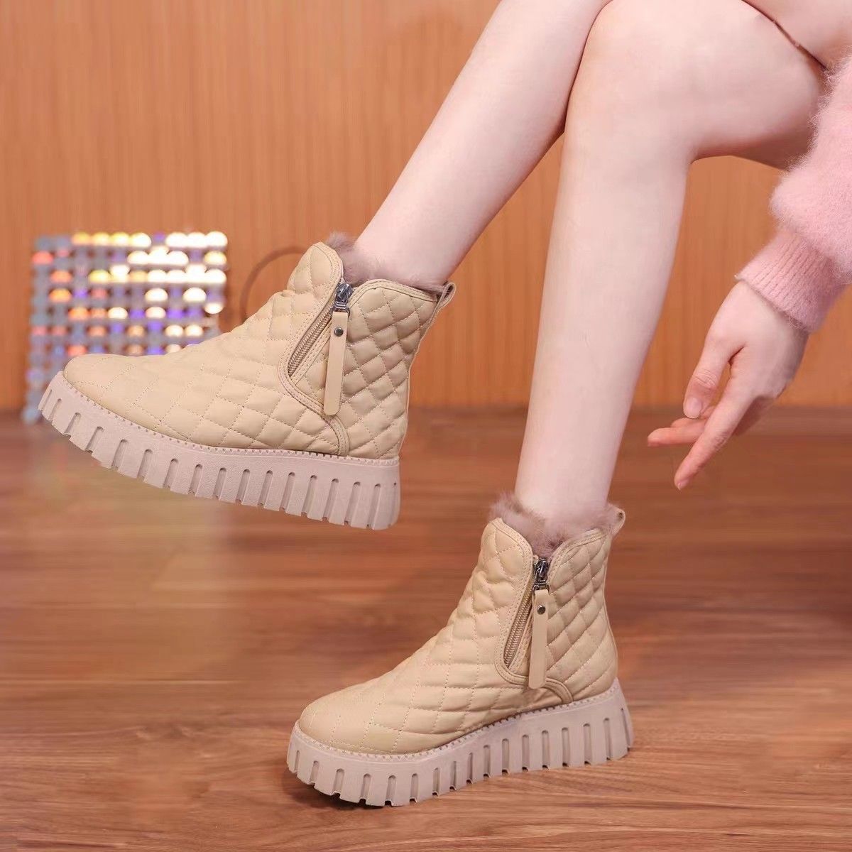 👢【35-41】2025 nou la modă cald, tălpi groase rezistente la frig, cizme de bumbac, impermeabile și anti-alunecare3879183