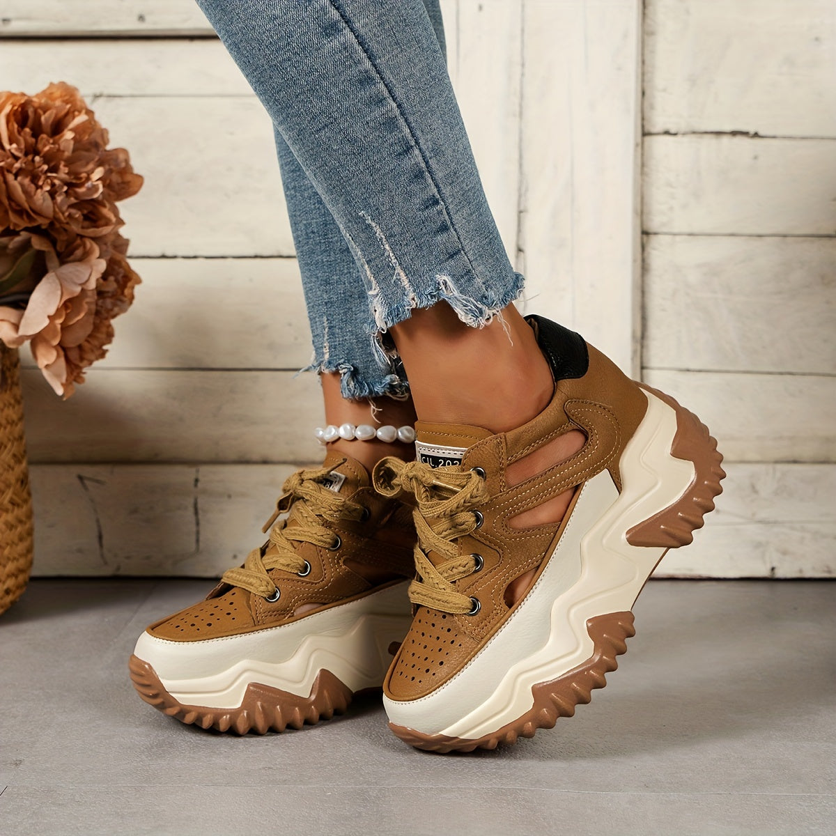 🔥【Bestseller】【35-40】Damskie sandały na koturnie z wycięciem, oddychające sznurowane buty outdoorowe, codzienne sandały na platformie