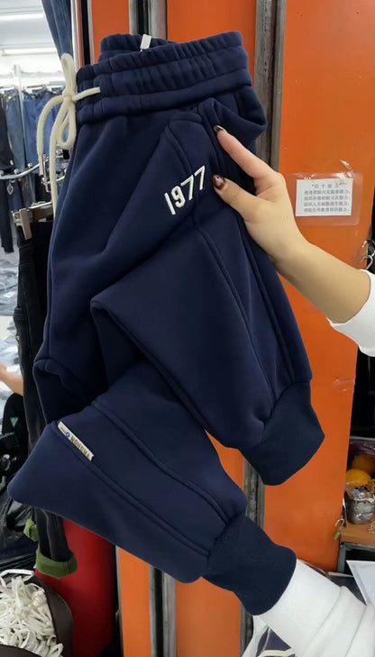 🔥【M-4XL】2025 Zimní sametové zesílené ležérní kalhoty